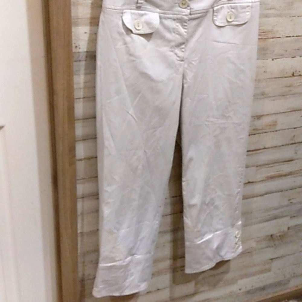 Tribella Sport women's capris.    Box 296.  7/23